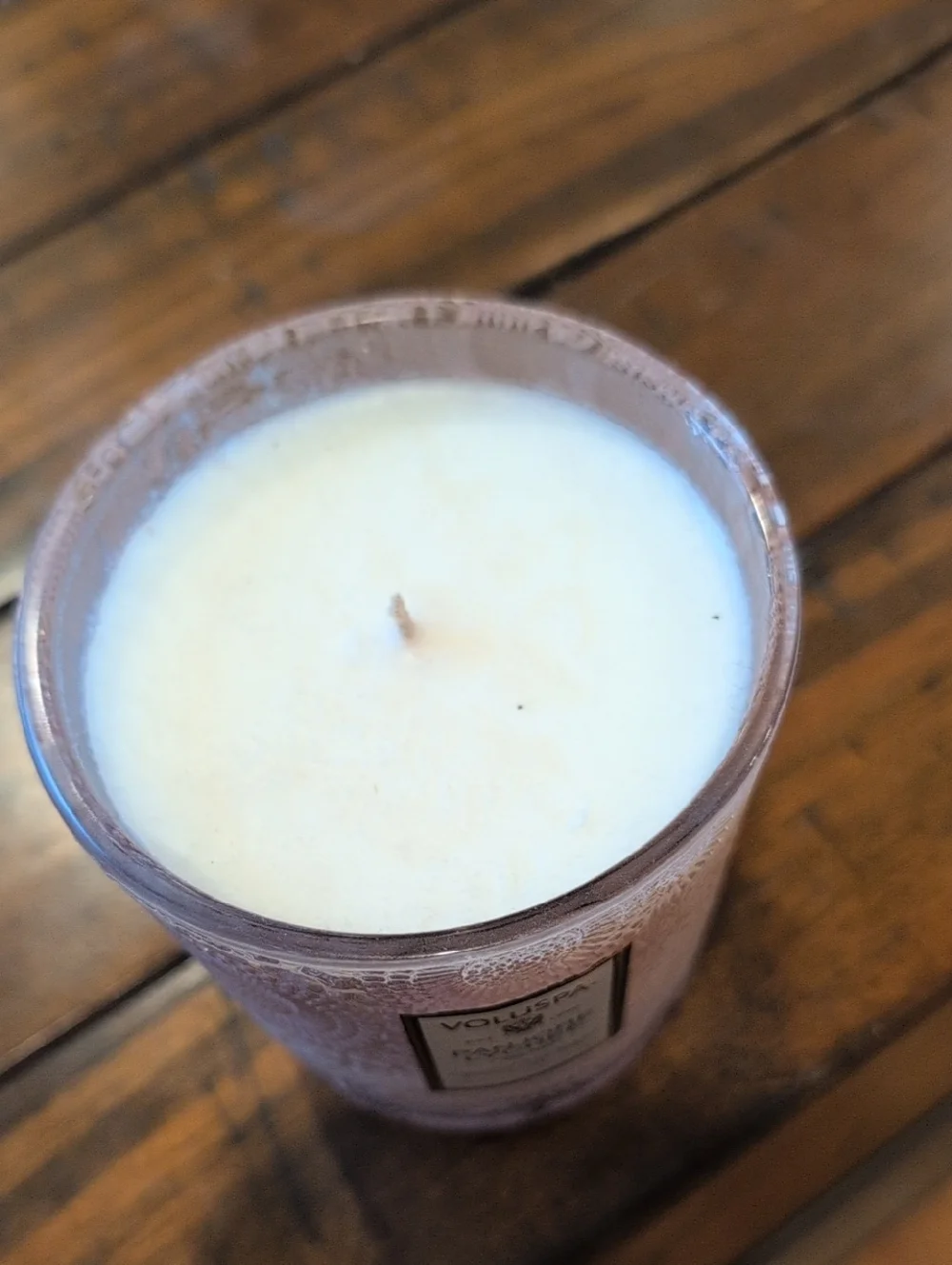 Voluspa Panjore Lychee Classic Candle 9oz - Picture 4 of 6